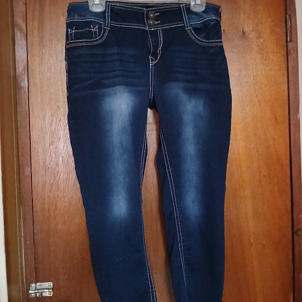 Bongo Jeans. Women's jeans, Stretch jeans, Pants